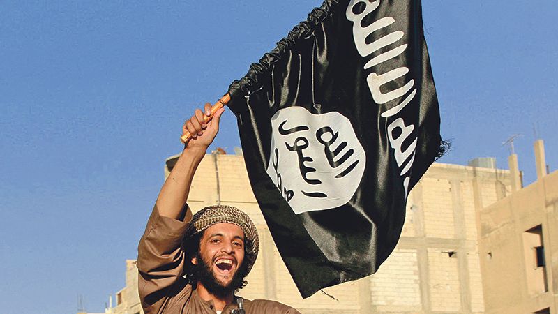Trapas Islámského státu. Jeho ikonická vlajka vychází z padělku nevěřících